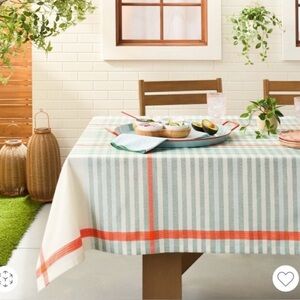 Hearth & Hand Plaid Woven Tablecloth 60x84